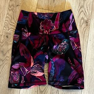 All in motion Floral Women's Shorts size S